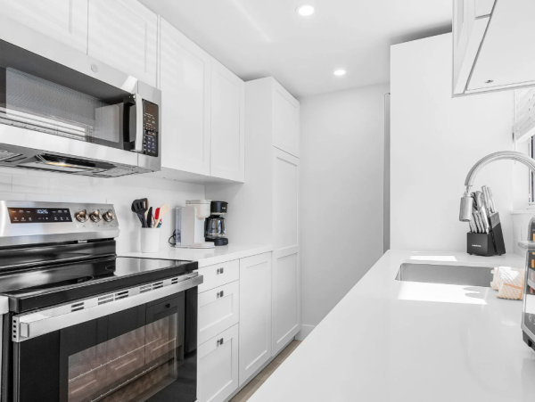 Beachside Vacation Retreat - Great Amenities
